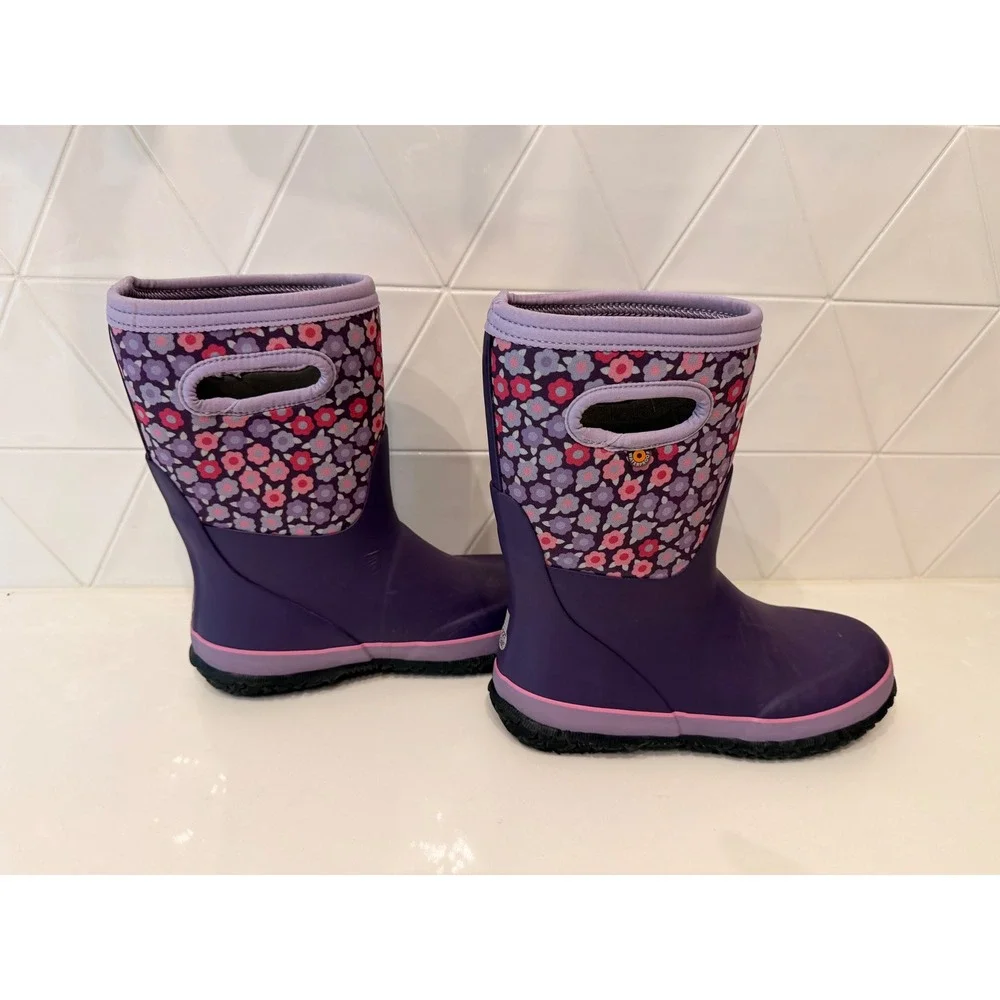 Bogs K Grasp Flowers Youth Girls Purple Floral Insulated Rain Boots Size 5 78759